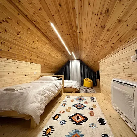 Отель Troja - & Restaurant