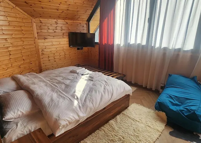 Troja - & Restaurant Hotel Shupenze